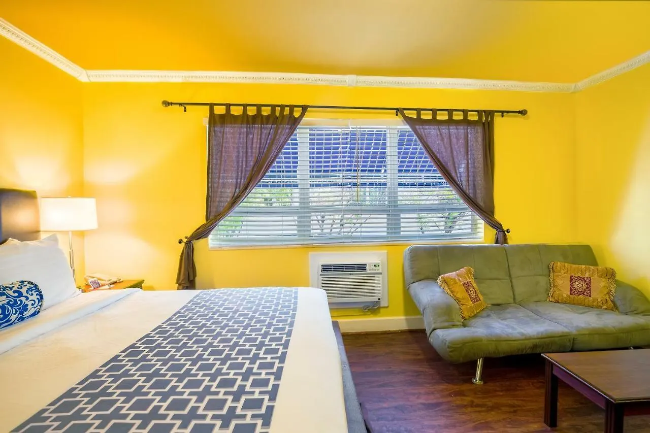 Pegasus International Hotel Cayo Hueso 3*,